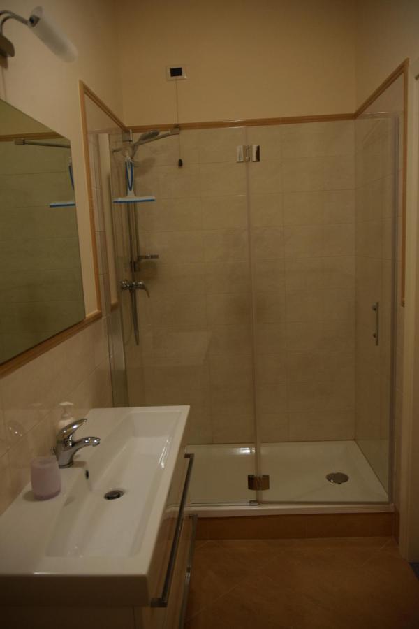 Lucca Cycling Holidays Il Tiglio Rooms SantʼAndrea di Compito 외부 사진